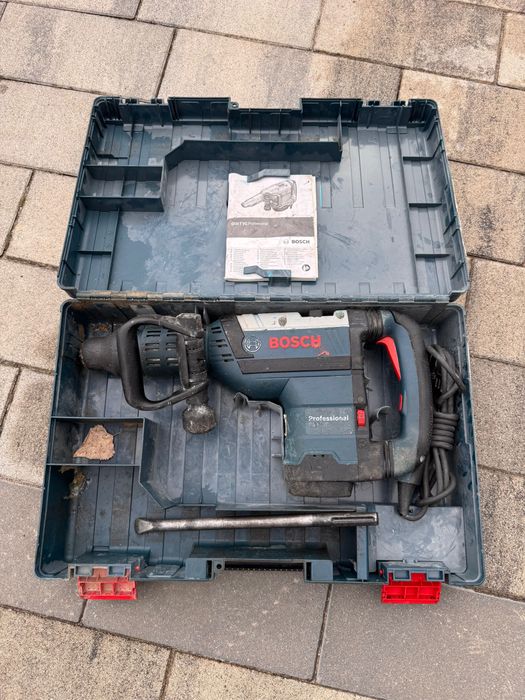 Młot udarowo - kujący  BOSCH SDS-MAX GSH 7VC