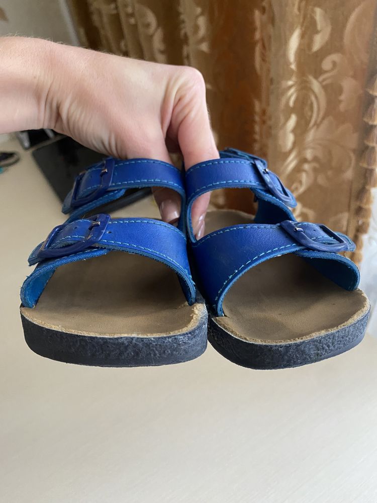 Босоножки сандали