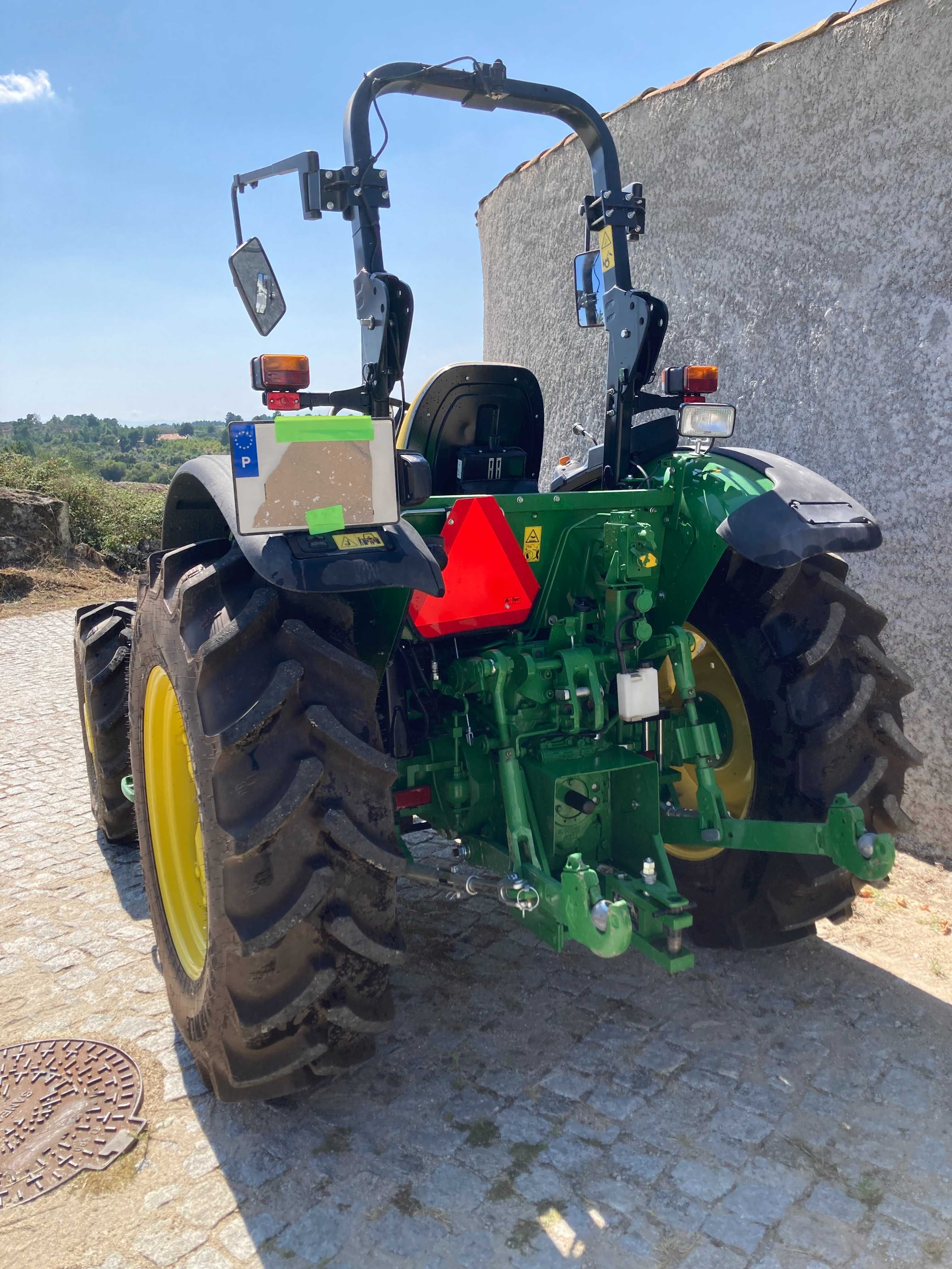 Trator John Deer 5058E