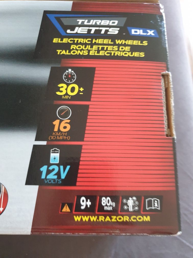 Wrotki elektryczne Razor turbo jest dlx