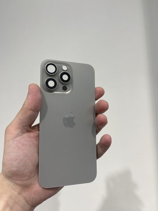 Оригінальне скло корпусу для iPhone 15 Pro Max Natural Titanium