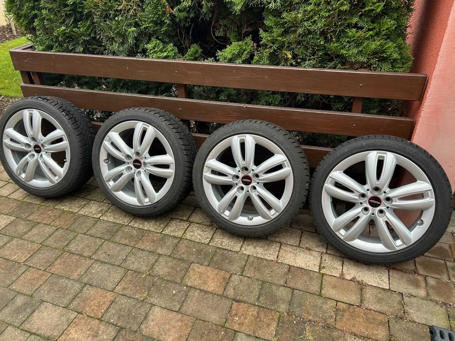 Sprzedam opony zimowe i felgi Mini Cooper works