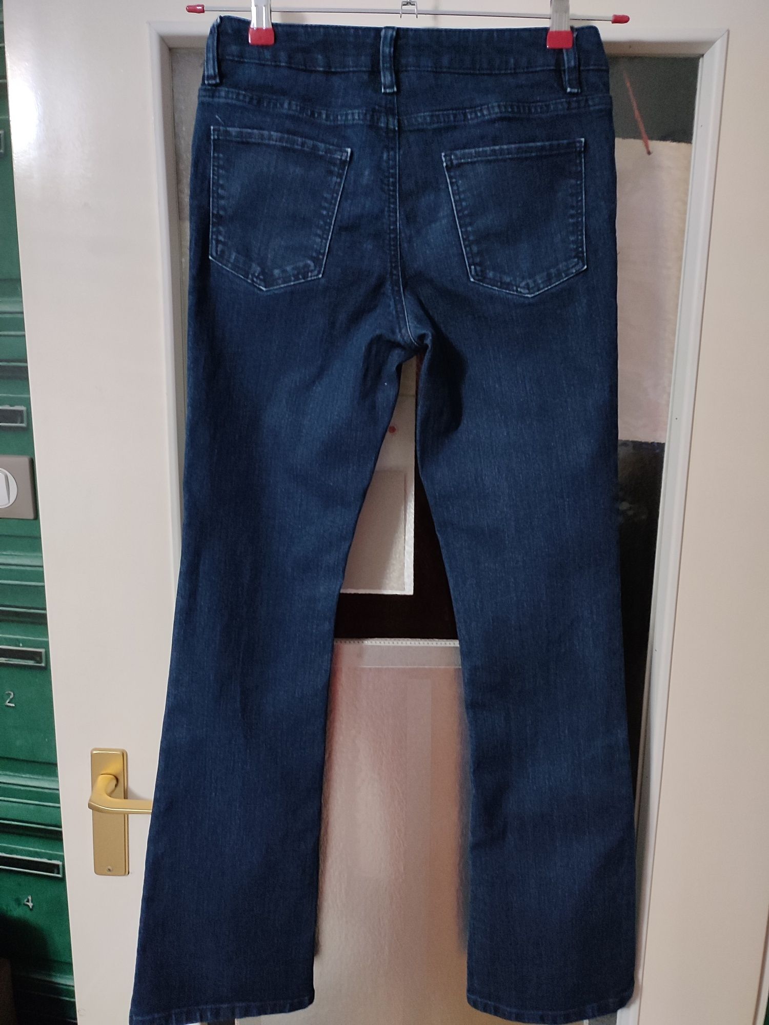 Świetne spodnie jeansowe damskie/dziewczęce 36