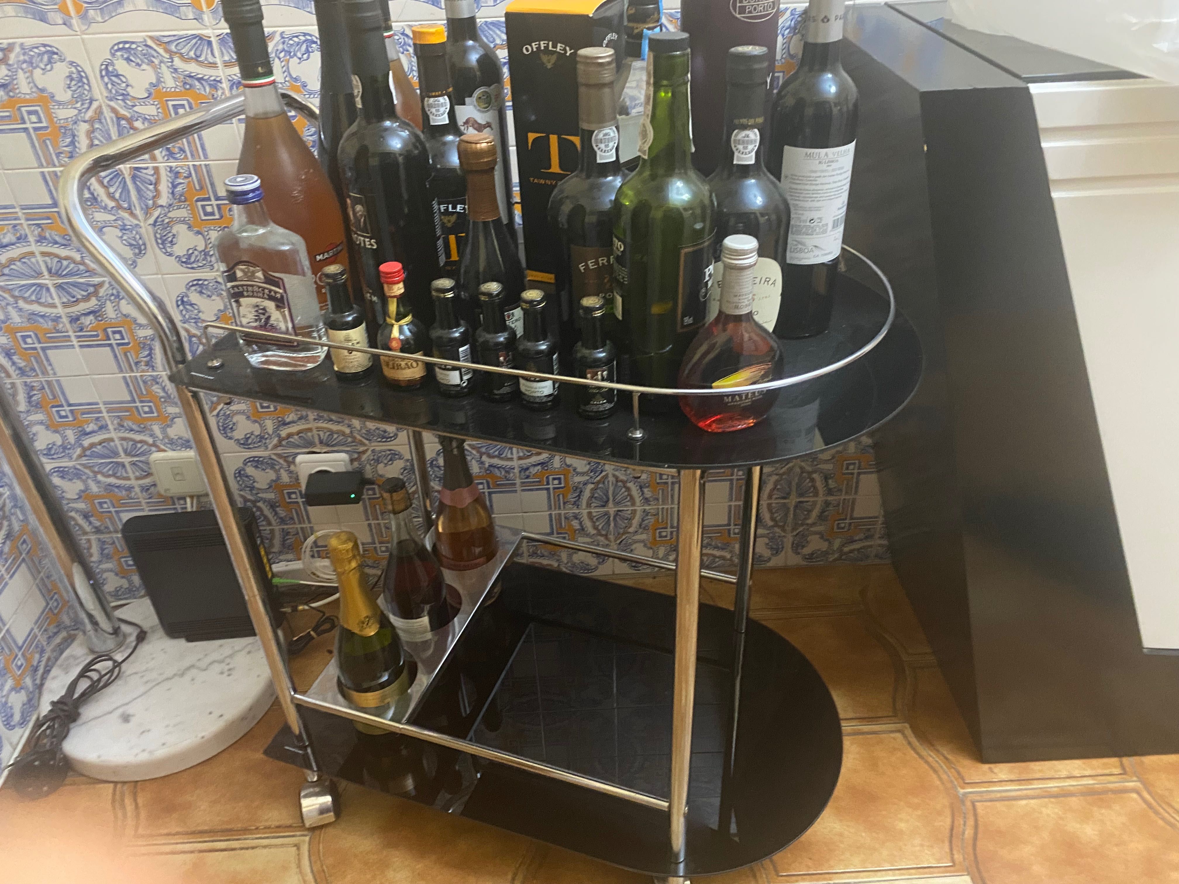 Vendo alguns utensílios do lar