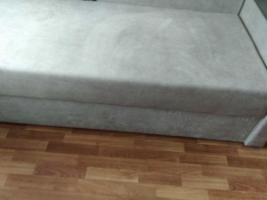 ПРодам новый диван,раскладной,оббивка серый вилюр.