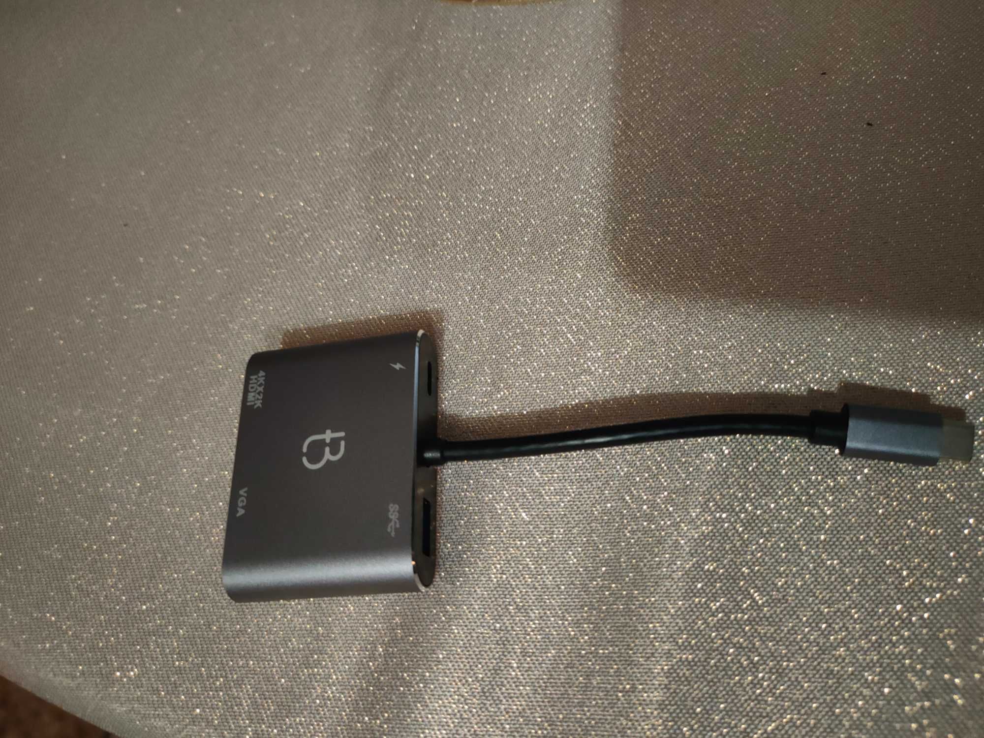 Adapter USB-C Tradebit 6315 na 4 wejścia srebrny nowy