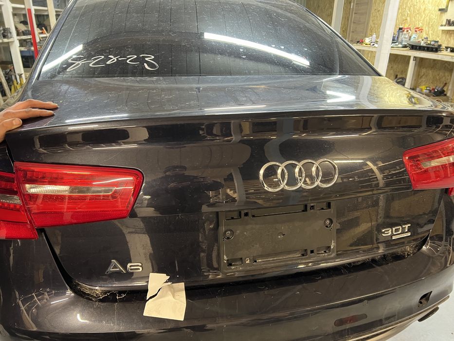 Кришка audi a6 c7 багажника