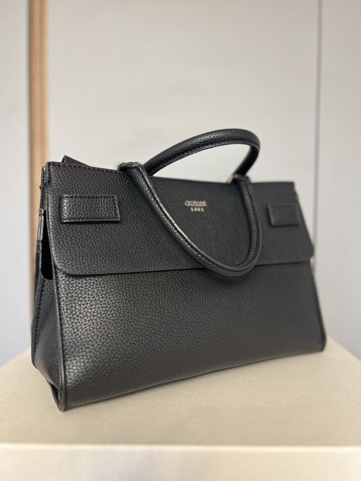 Guess - piękna klasyczna czarna torebka do ręki