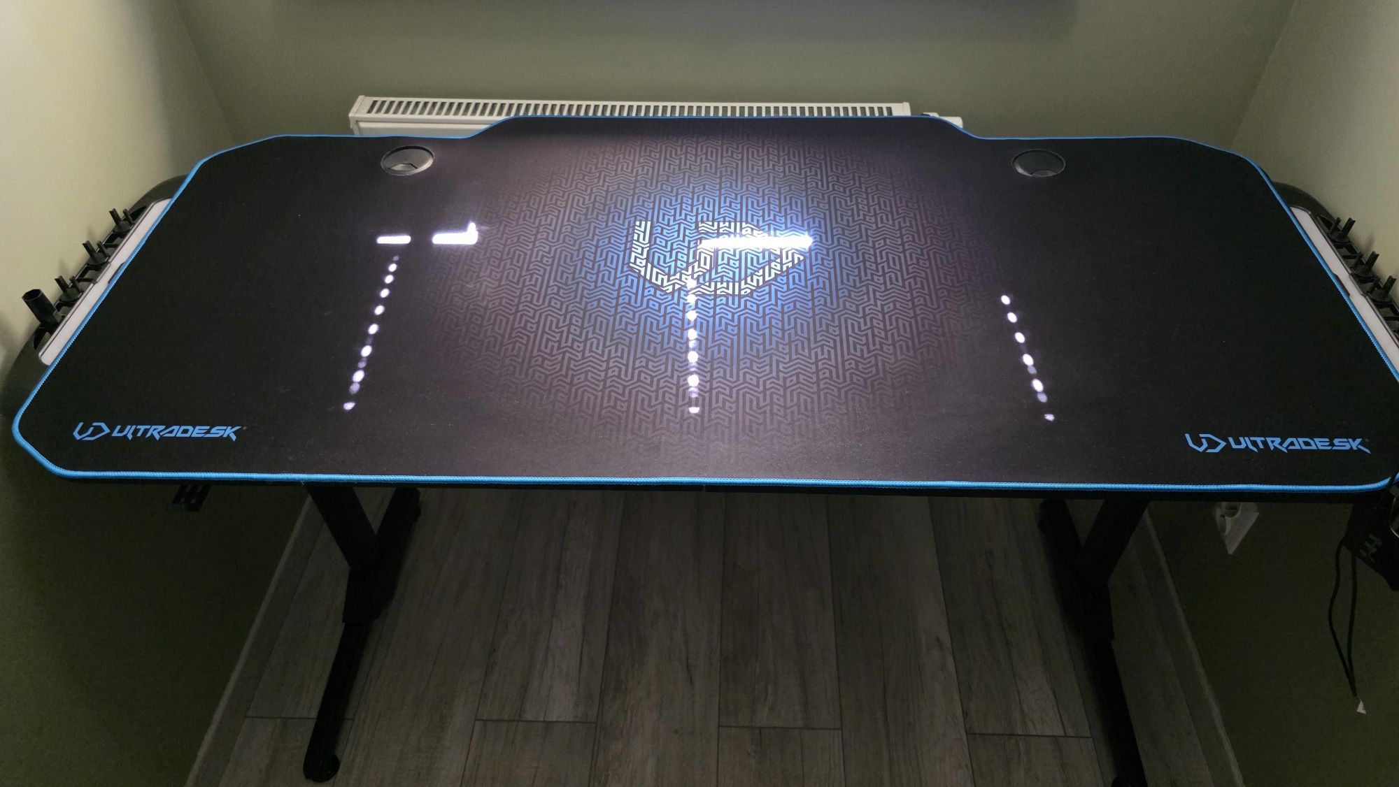 Biurko Ultradesk FRAG - Niebieski
