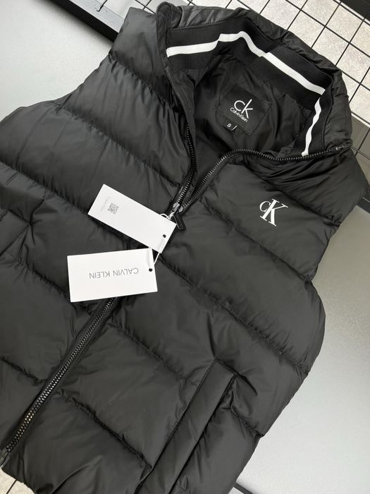 Жилетка - безрукавка Calvin Klein