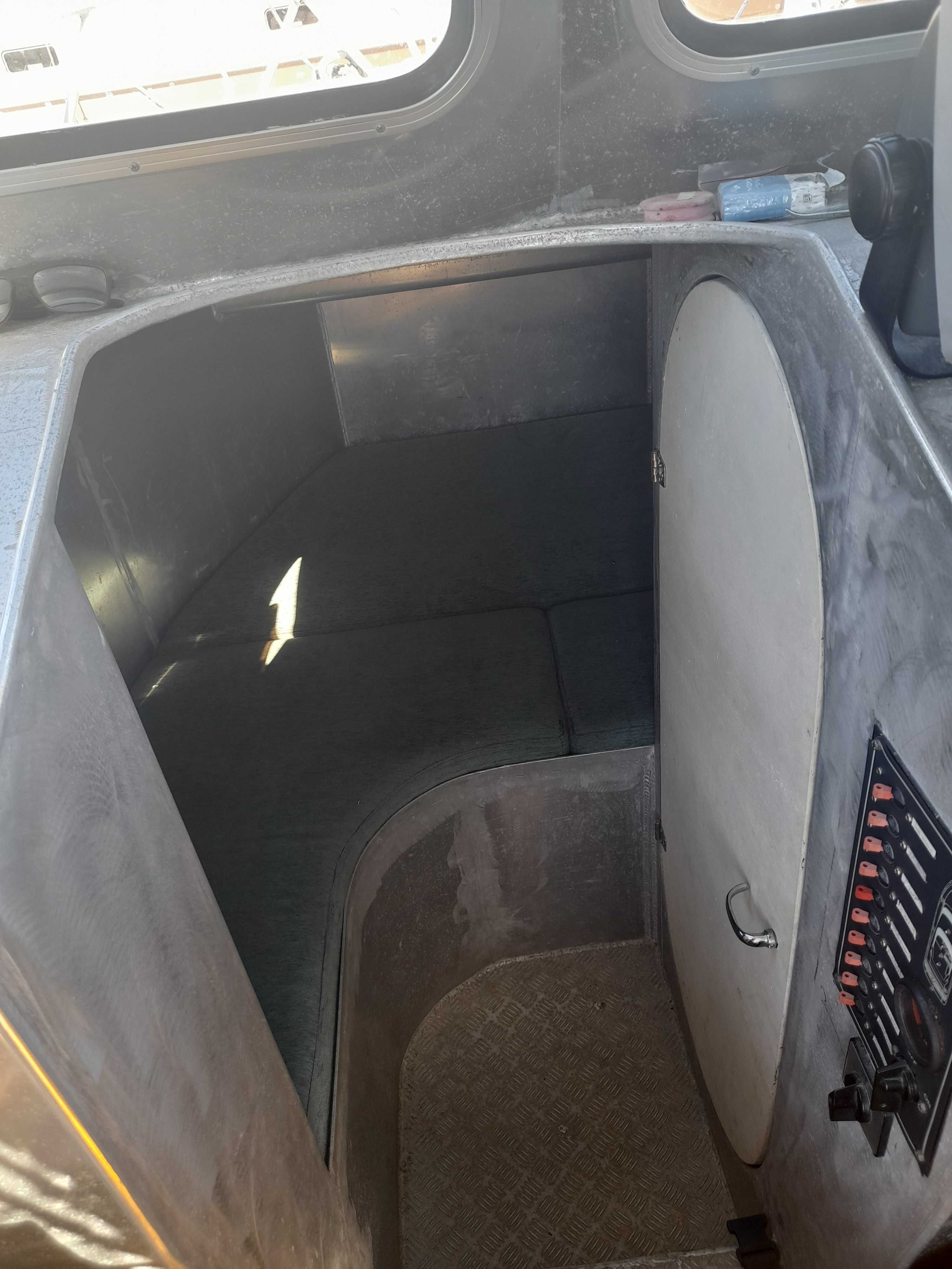 Barco Aluminio 7 metros walkaround pronto a navegar