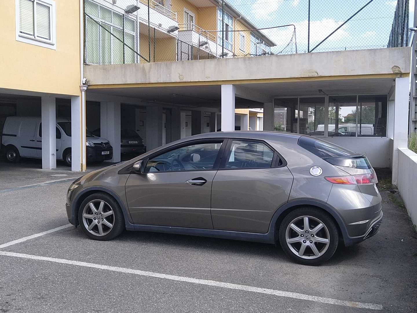Honda Civic 2.2 iCDTI excelente carro