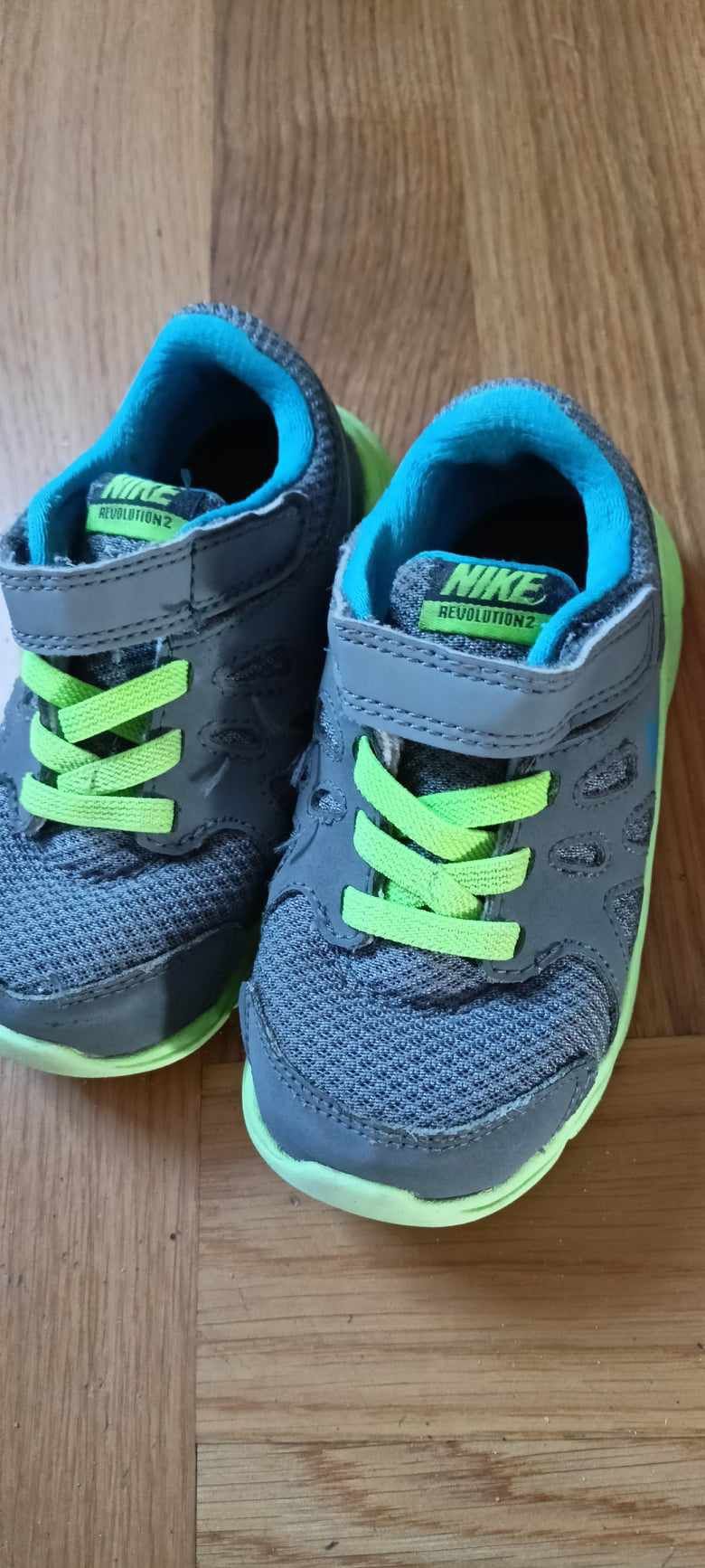 Buty Nike rozmiar 23,5