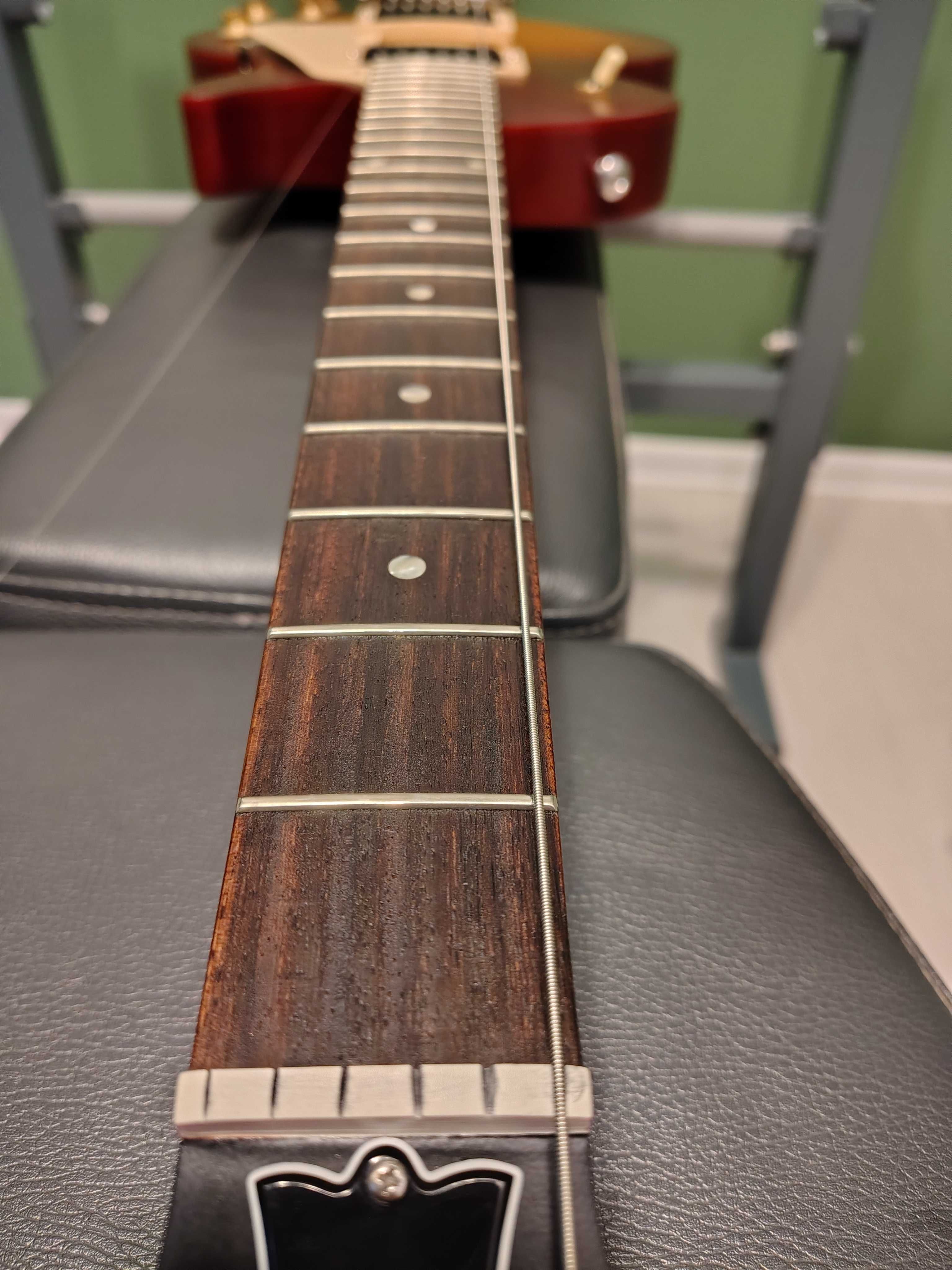 Gibson LesPaul Tribute 2019