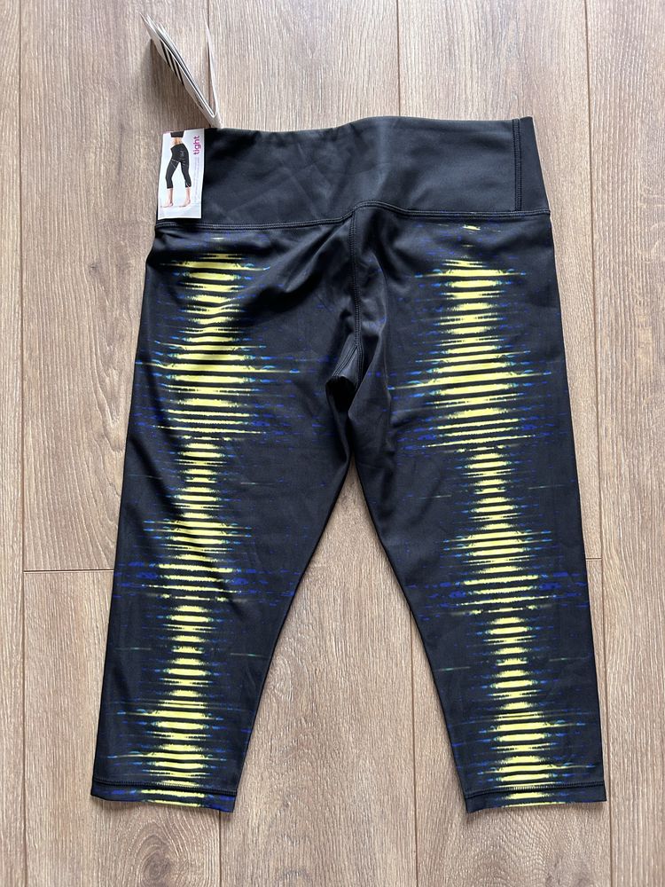 Nowe spodnie legginsy Adidas techfit rozmiar 40