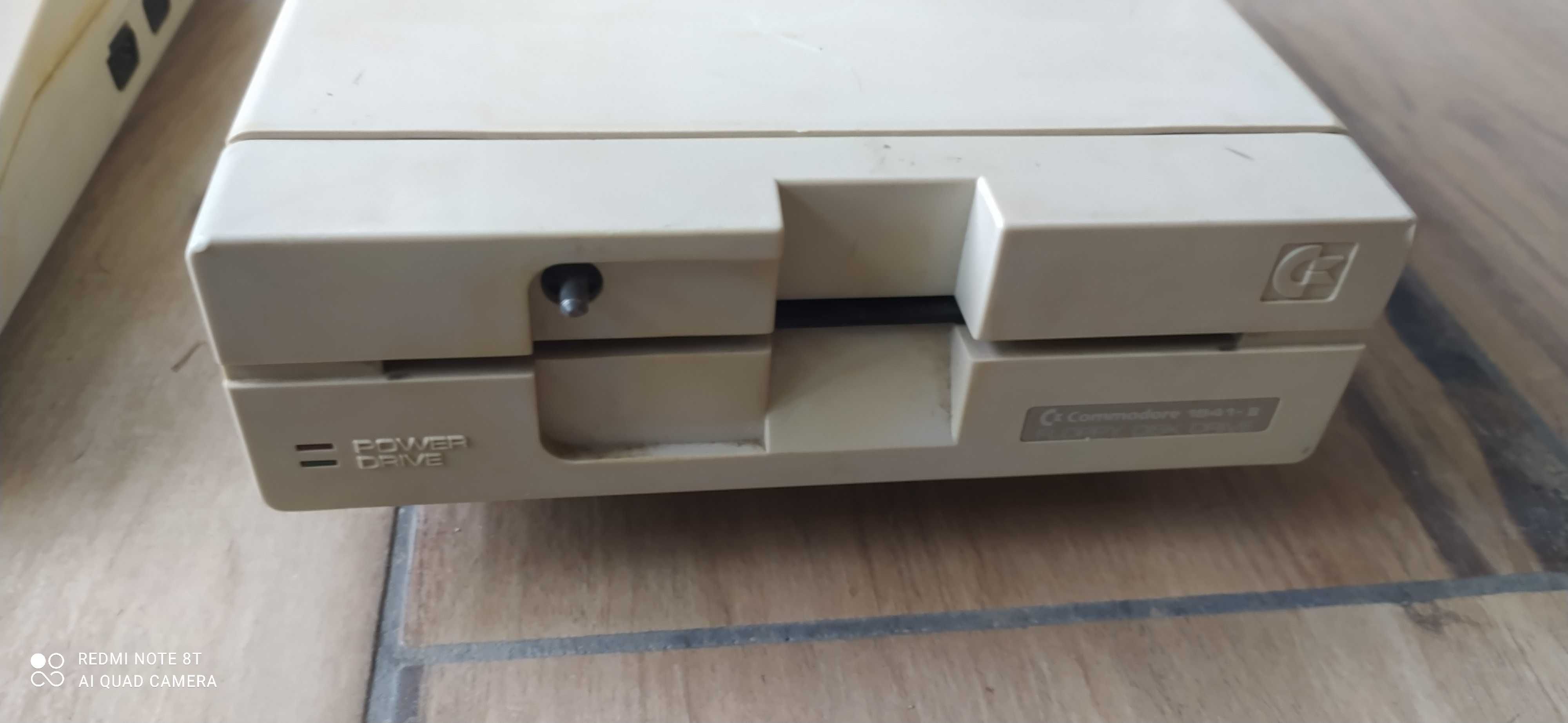 Commodore C64 C zestaw stacja dyskietek drukarka Seikosha SP-180VC