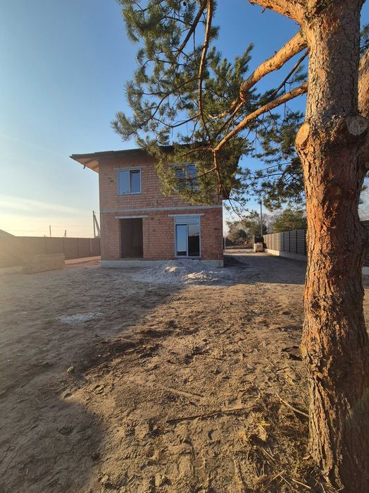 Продаж будинку в передмісті Львова, с. Бірки, 156 кв м, 6 сот