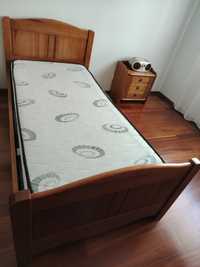 Cama  individual completa, com 4 gavetas e estrado  metálico metálico