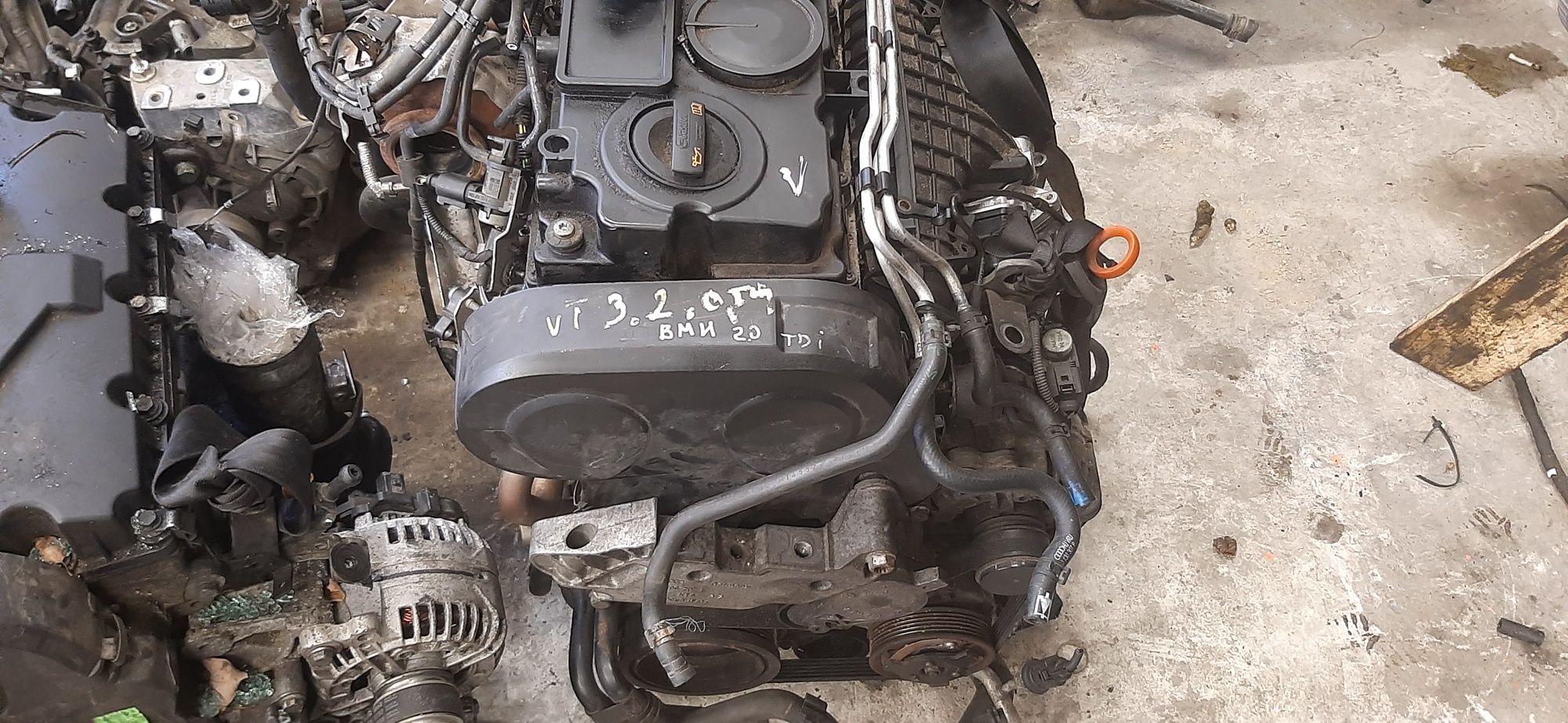Мотор двигун 2.0 BMN BMR 125кв  VW PASSAT B6  TOURAN 2003-2010р.
