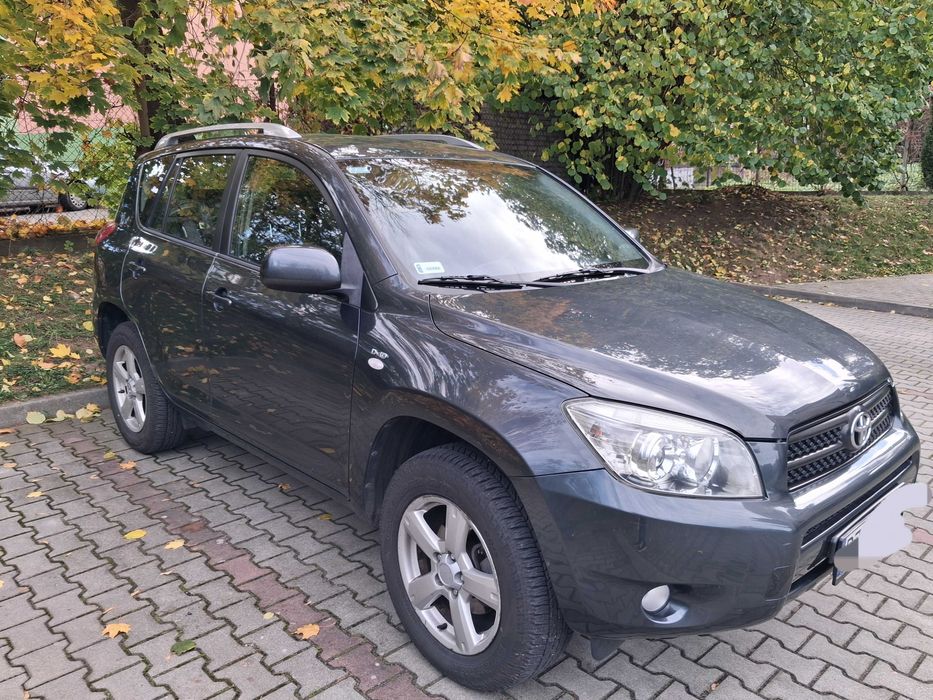 TOYOTA RAV4 2.2 D4D 136KM, stan bardzo bobry