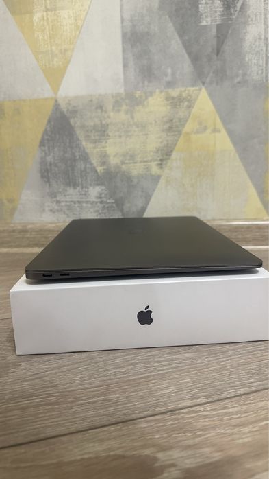 macbook air m1 8/256