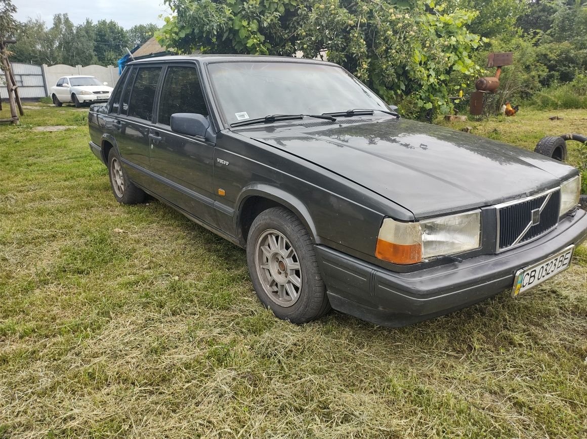 Автомобіль Volvo 740 Gl