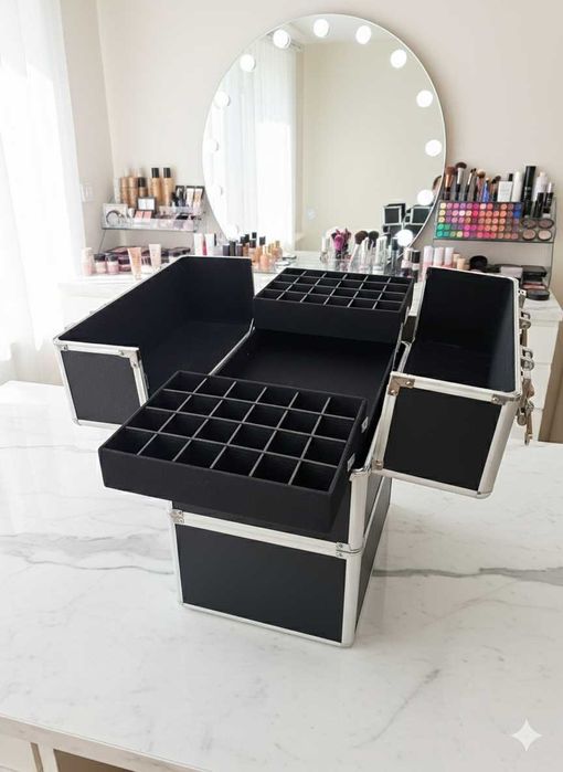 Kuferek Walizka na Kosmetyki – Praktyczny i Elegancki Organizer