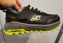 Skechers  кроссовки 33
