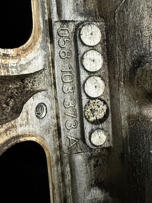 Головка блока цилиндров ГБЦ  vw b5,audi a4 1.8 20v ADR 058103373A
