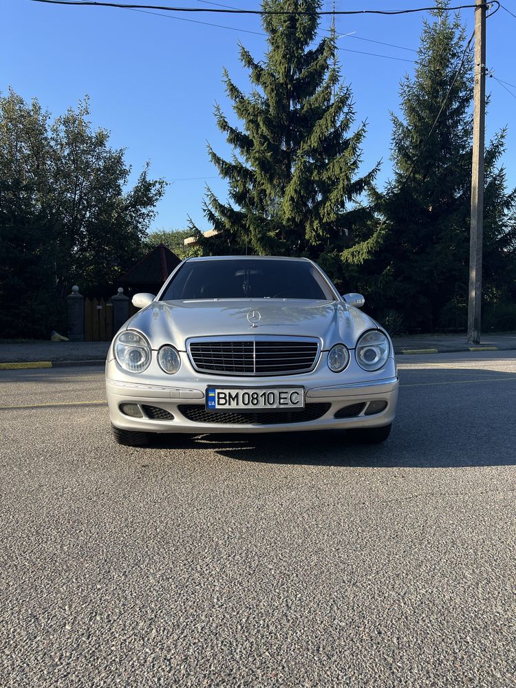 Mercedes-Benz- E-Class 2003