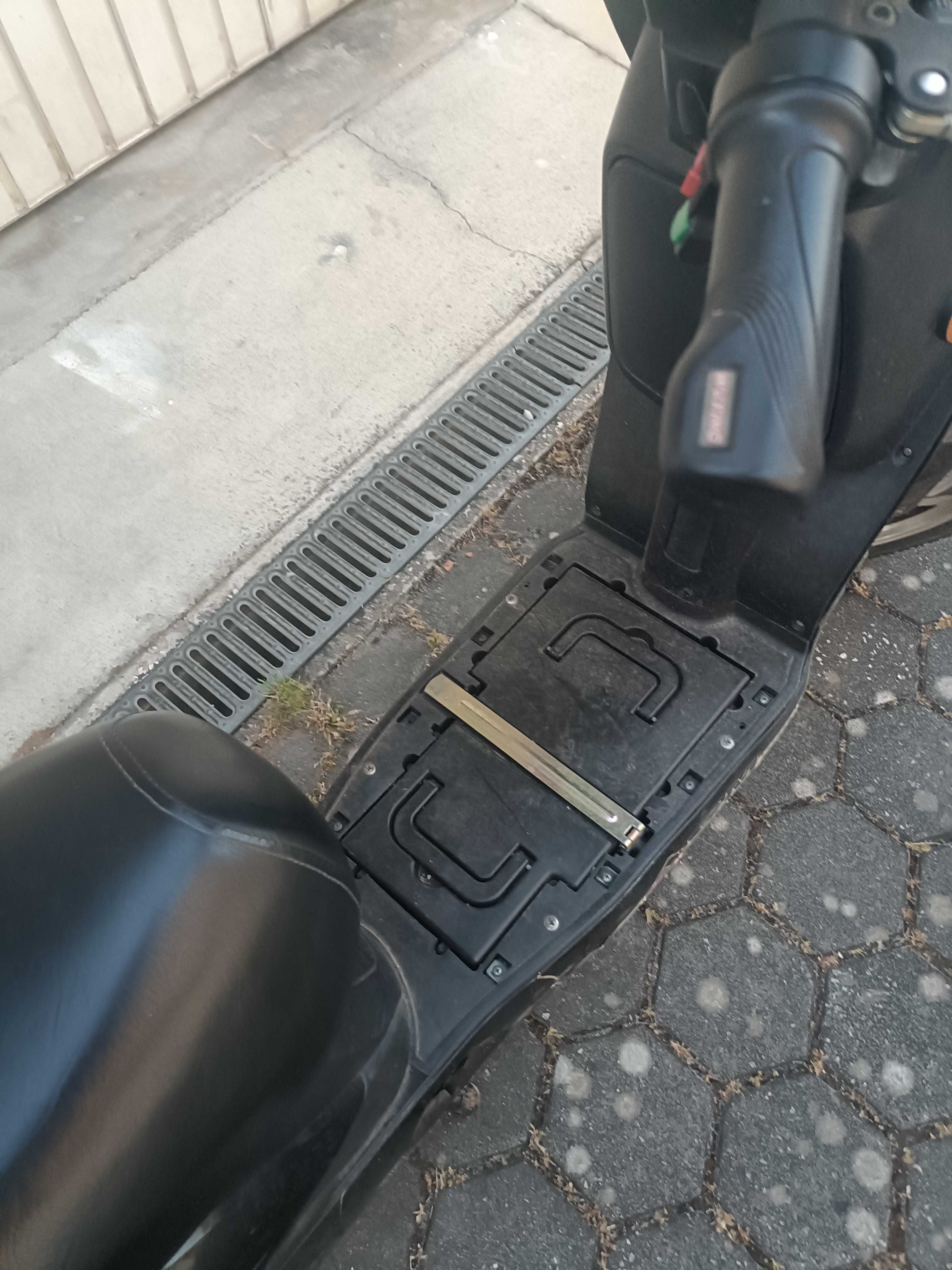 Scooter elétrica