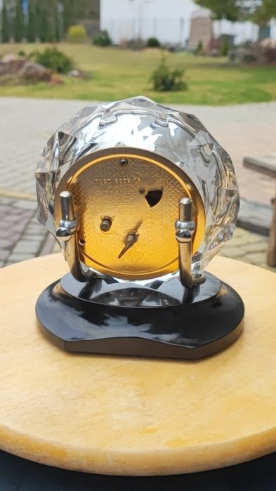 ZEGAR  mechaniczny  "MAJAK" ZSRR 1975. Sprawny.