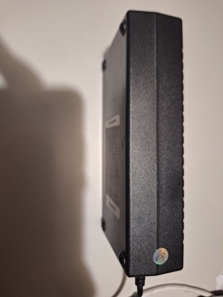 Zasilacz ładowarka do laptopa 180W