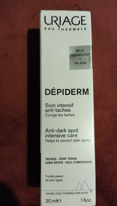 URIAGE Depiderm Anti-Dark  intensywna kuracja przeciw przebarwieniom