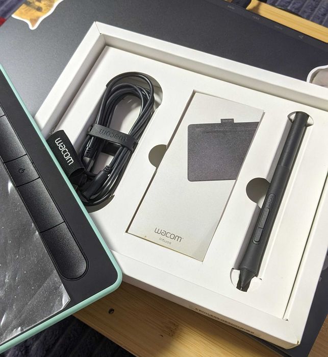 Графічний планшет Wacom Intuos S Bluetooth Pistachio (CTL-4100WLE-N)