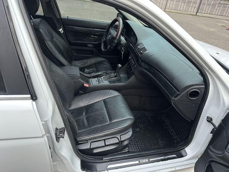 Продам бмв е39 в хорошем состоянии