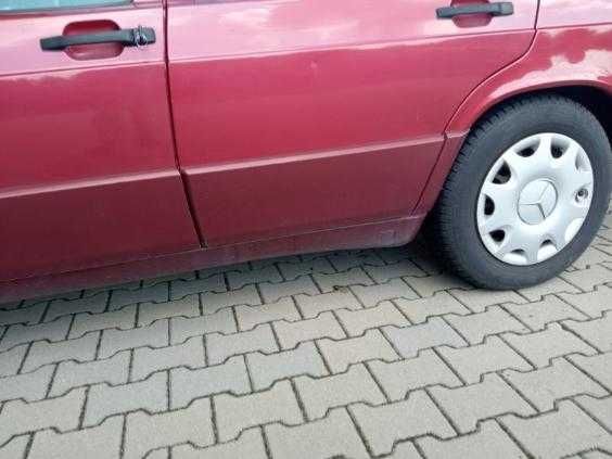Sprzedam Mercedesa 190 E