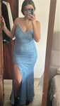 Vestido azul com brilhantes