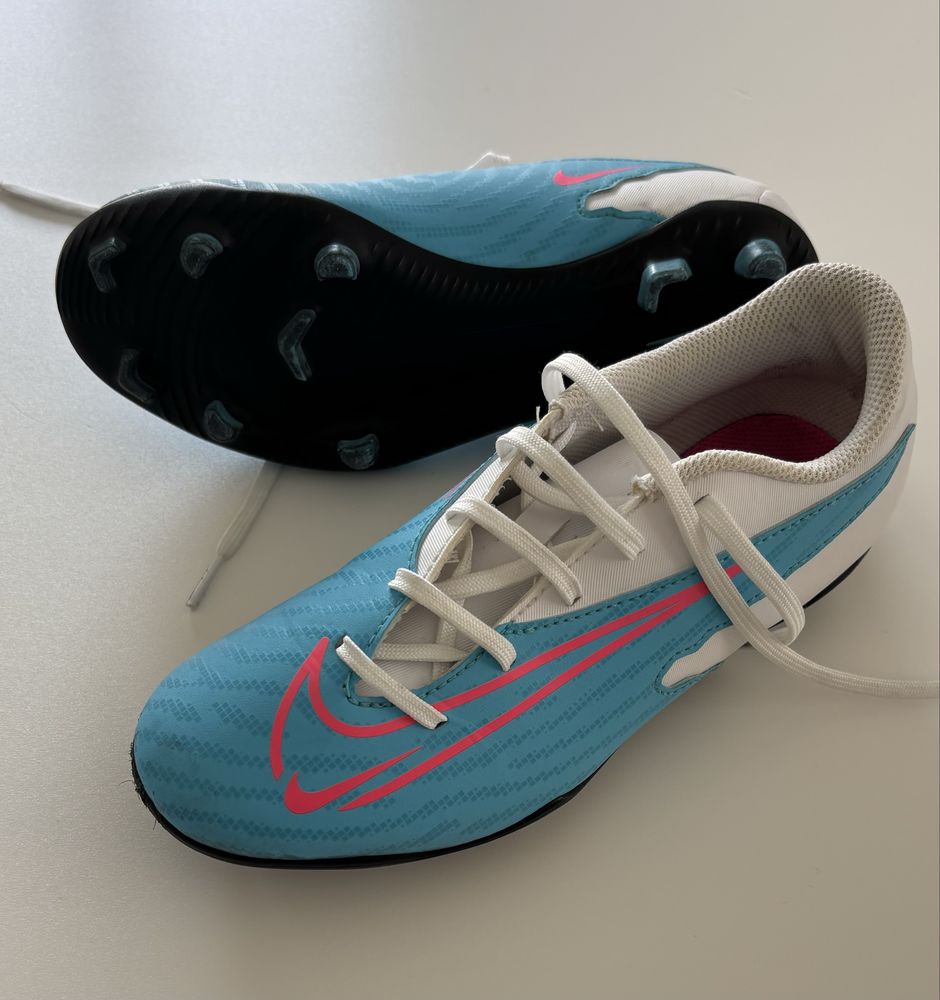 Chuteiras Nike phantom GX T35 (como novas)