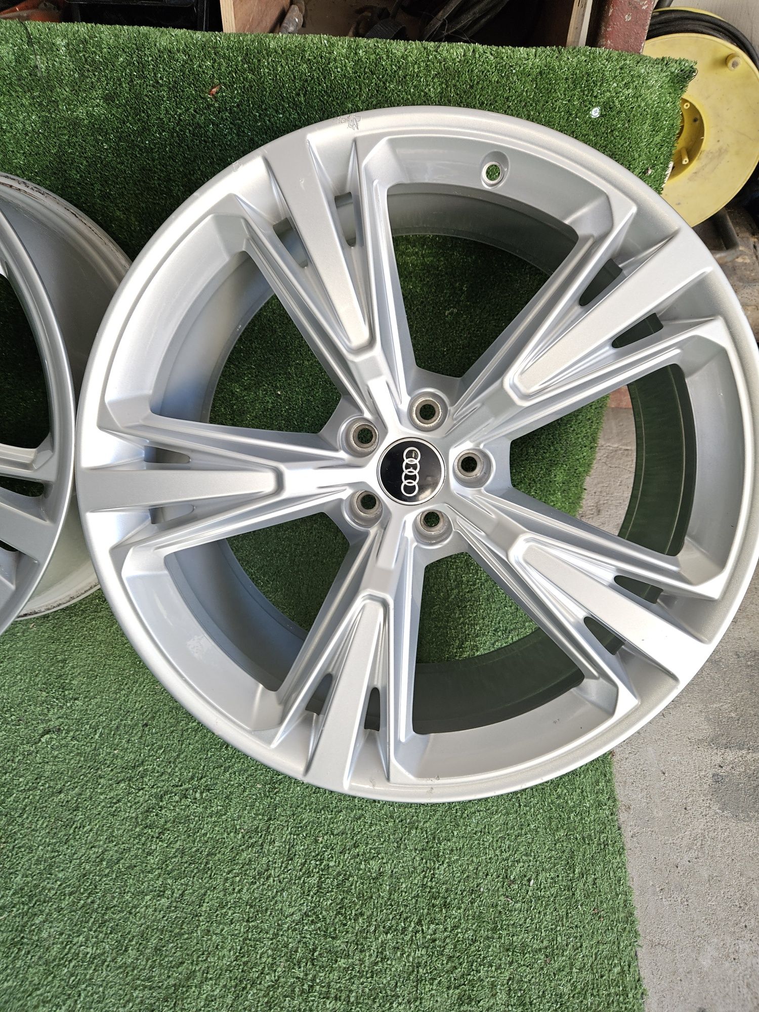 Sprzedam Alufelgi Orginalne Audi 5x112 21 Q7 Q8