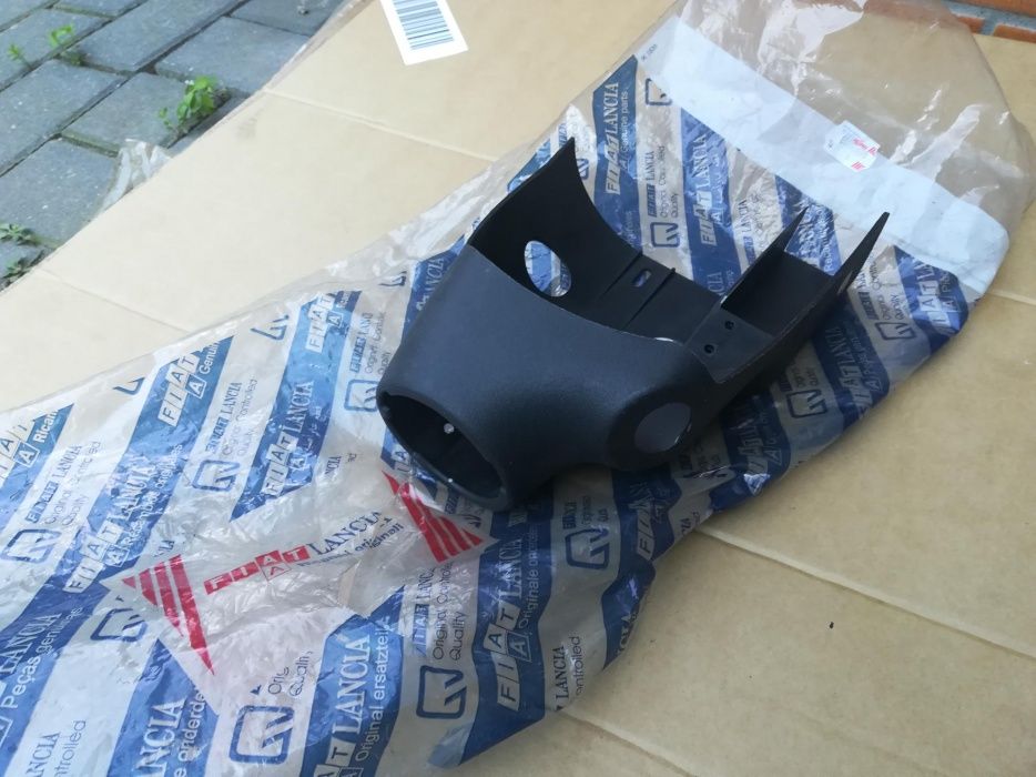 Fiat 126p obudowa kolumny kierownicy ST stary typ nowa fabrycznie