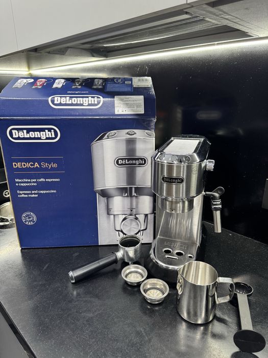 Кавоварка DeLonghi EC685.M