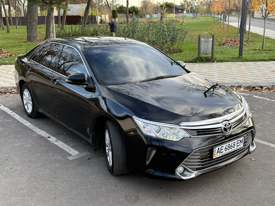 Toyota Camry XV55 офіційна (не фарбована)