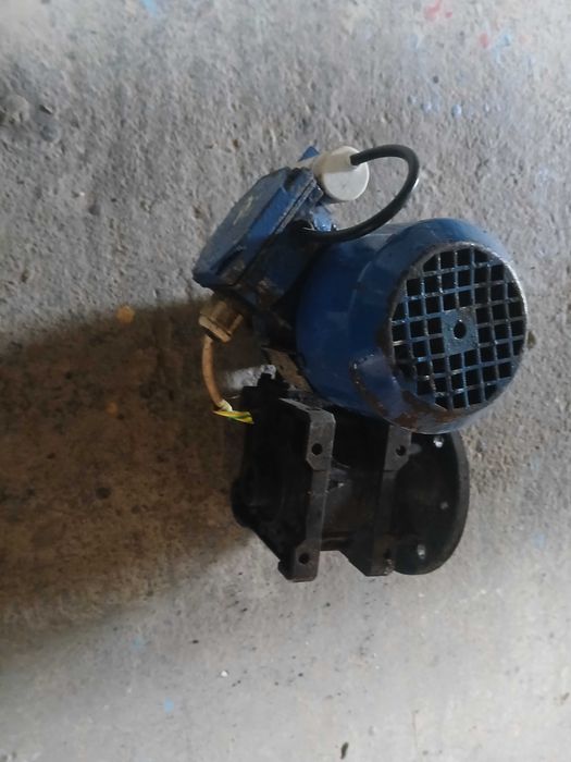 Silnik elektryczny z przekładnia