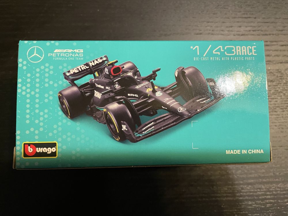 Mercedes Amg f1 w14e z 2023r 44 L. Hamilton