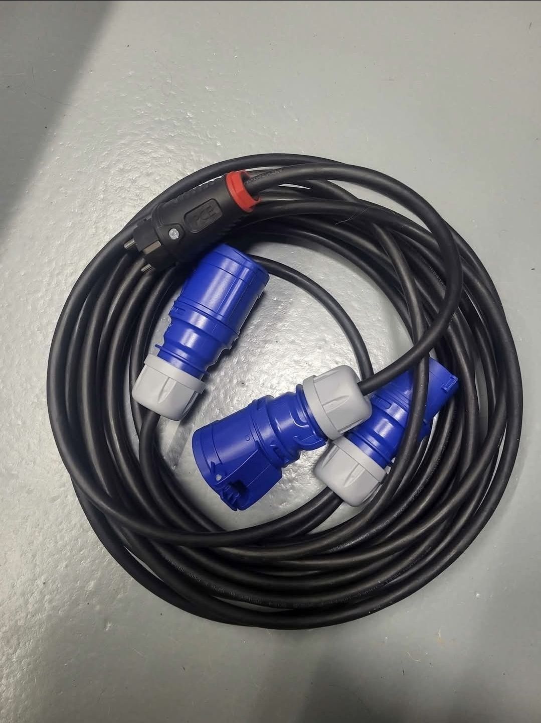 3x2.5mm2 15metrow z adapterem do kampera,  łodzi, przyczepy itp