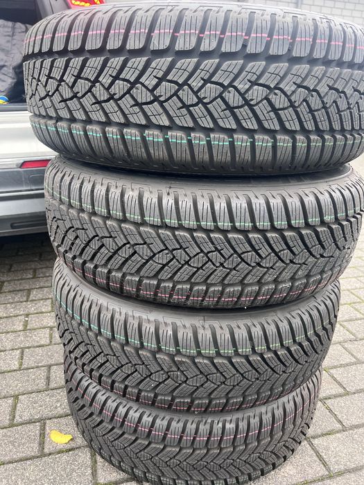 Продам шини з дисками Хендай Кона