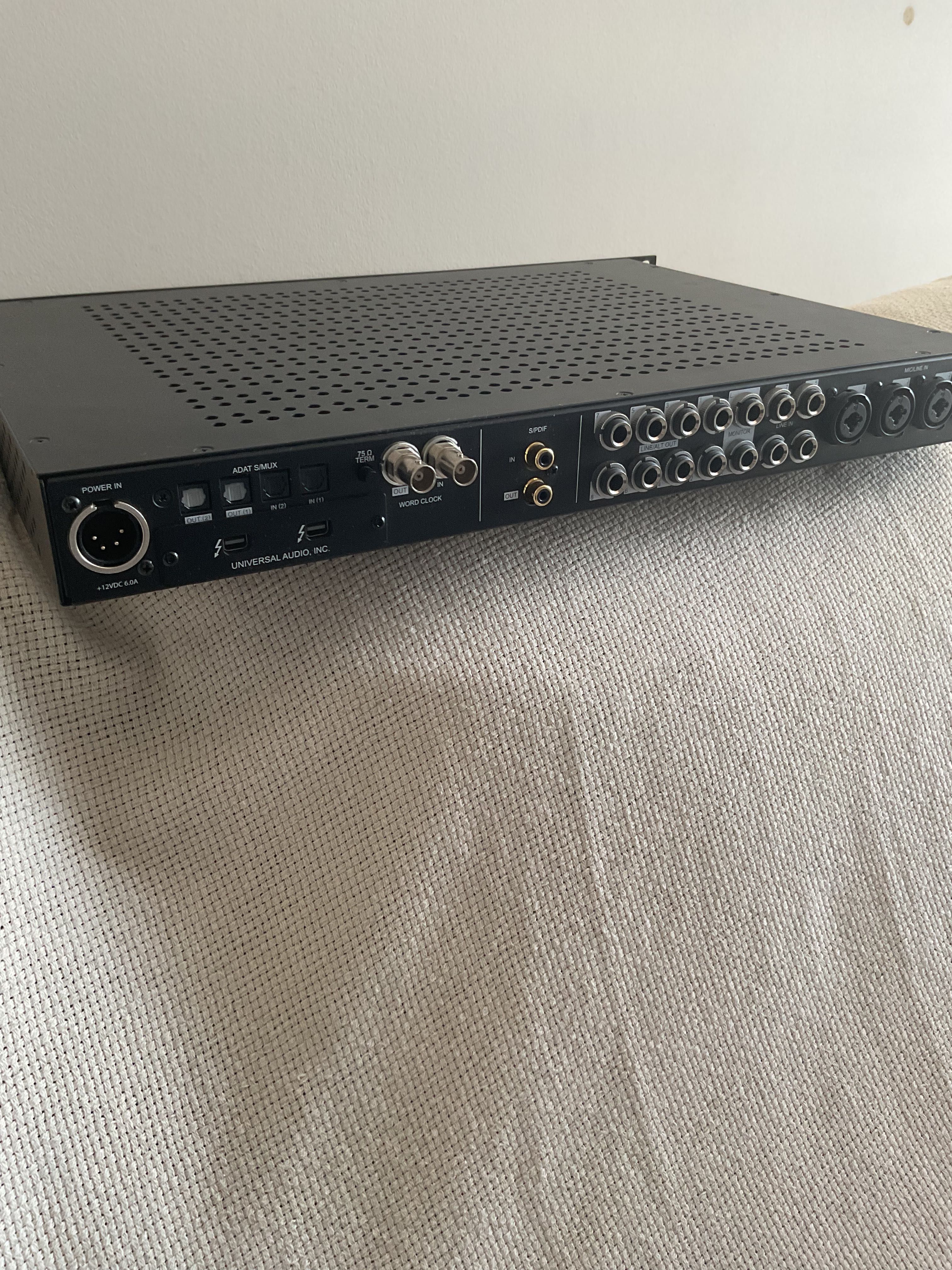 UAD Apollo 8 DUO – profesjonalny interfejs audio Thunderbolt