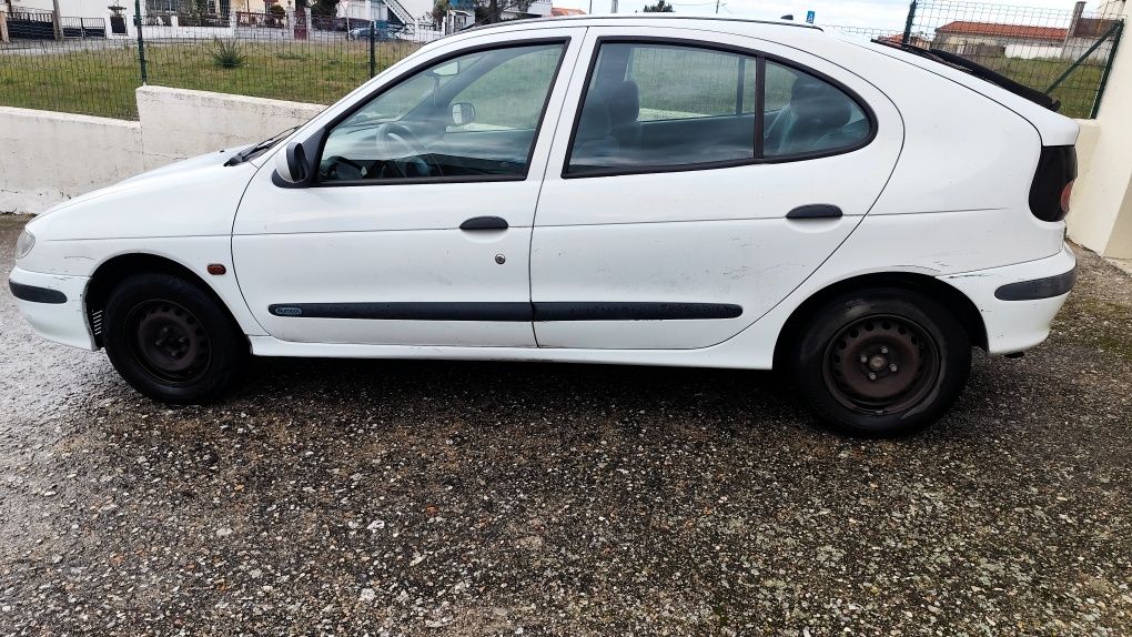 Renault Megane 1.4 gasolina