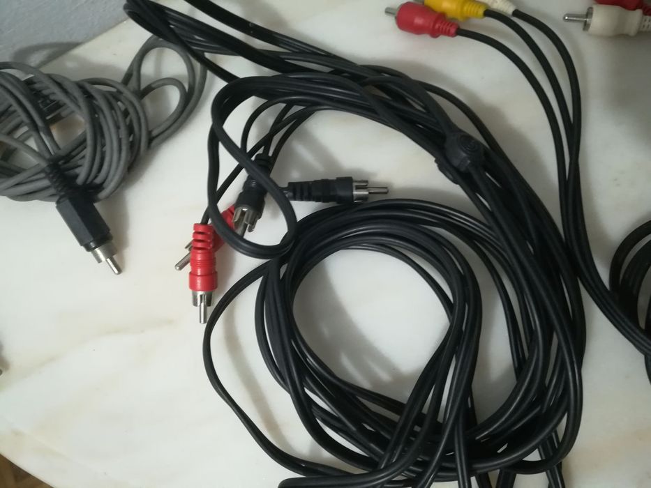 Cabos de áudio e vídeo Sony